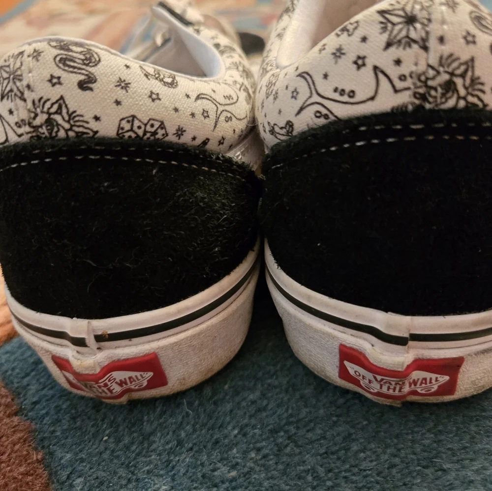 Vans Black and White Sneakers Classic Skate Style size mens 9.5 women's 11 - Picture 4 of 7